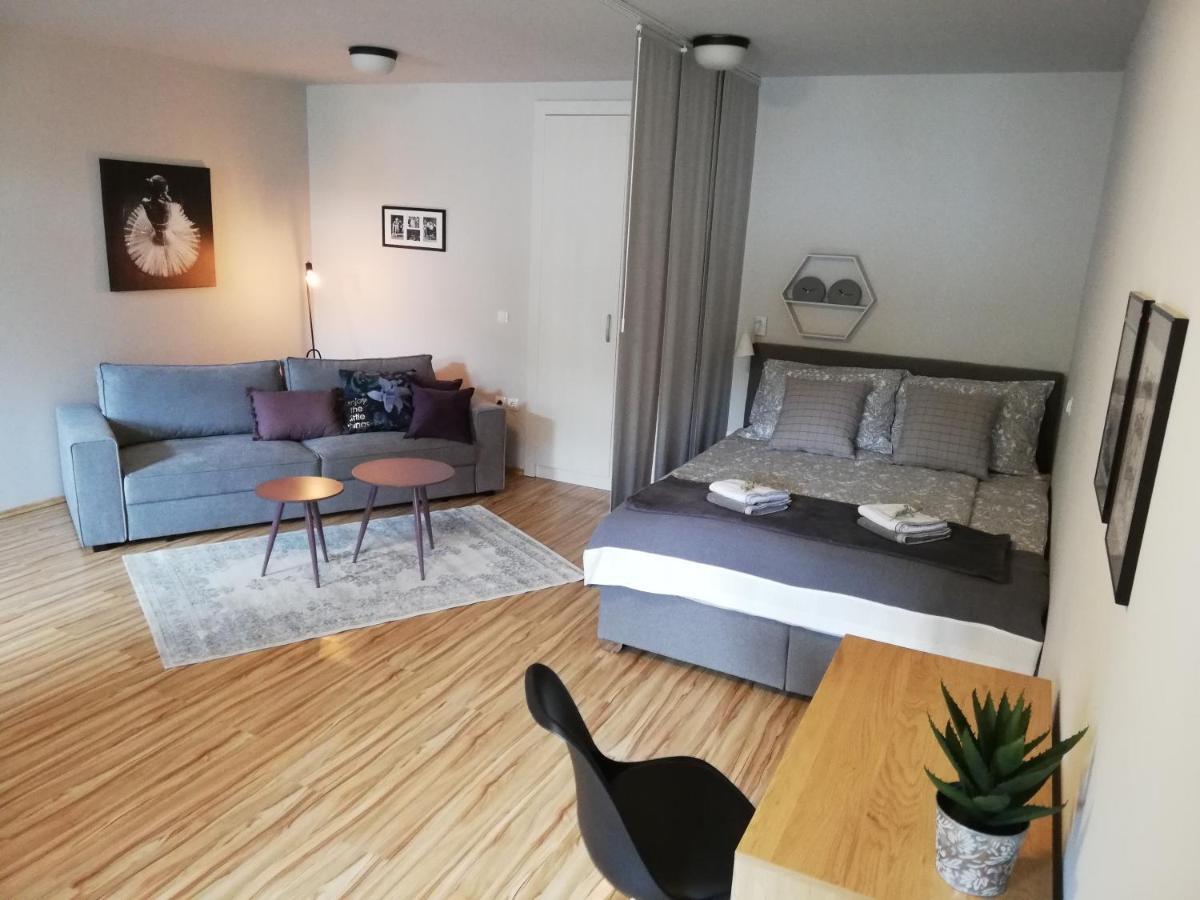 Apartment Nobl Plac Celje Exterior photo