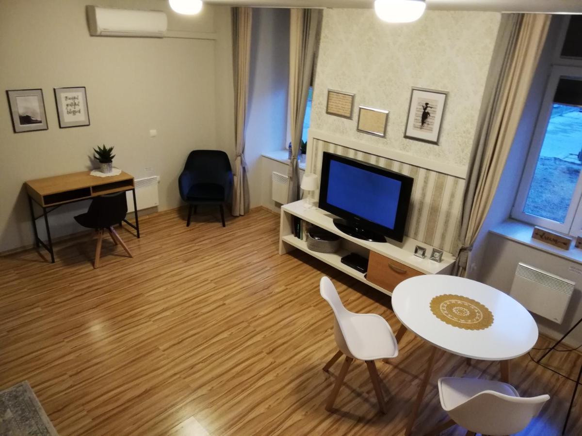 Apartment Nobl Plac Celje Exterior photo